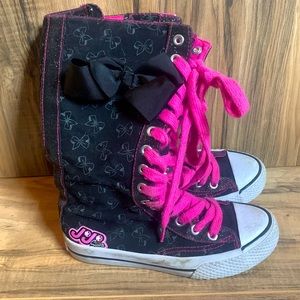 JoJo Siwa lace up/zipper mid cafe sneaker